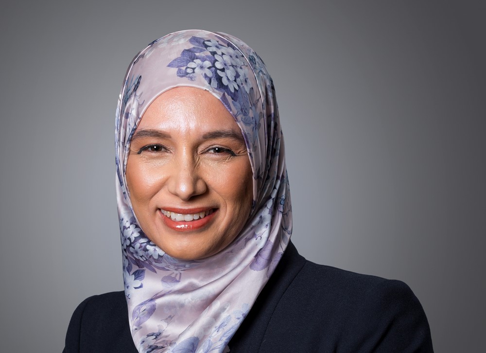 STRIVING FOR GENDER-EQUAL LEADERSHIP IN THE RENEWABLE ENERGY SECTOR STRIVING FOR GENDER-EQUAL LEADERSHIP IN THE RENEWABLE ENERGY SECTOR